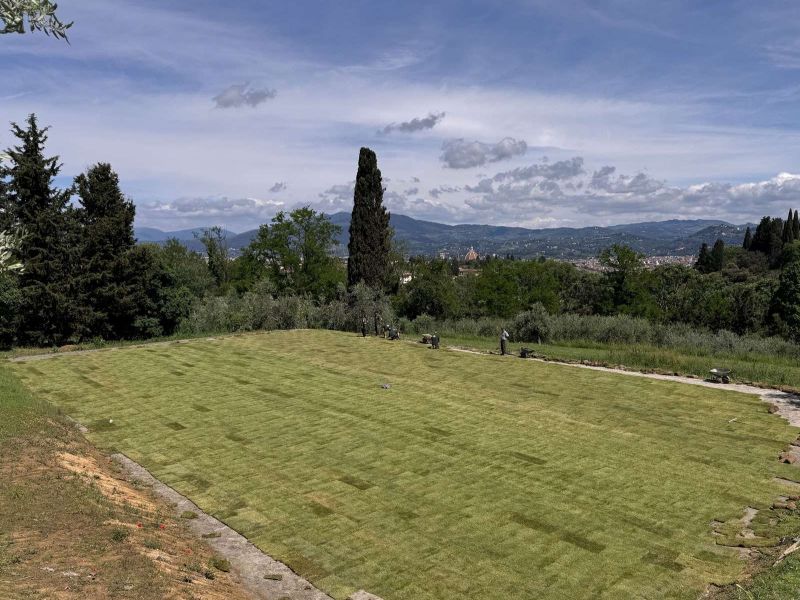 Realizzazione campo da tennis in erba naturale